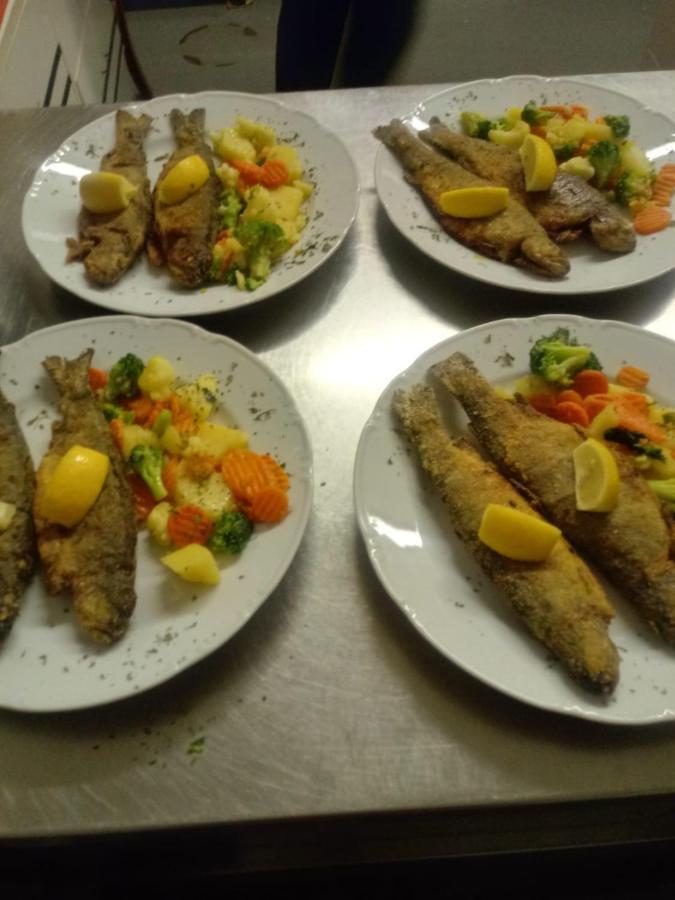 Motel And Restaurant Odusak Dreznjak Екстериор снимка