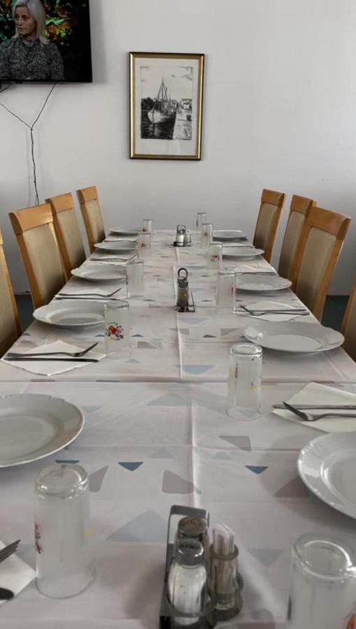 Motel And Restaurant Odusak Dreznjak Екстериор снимка